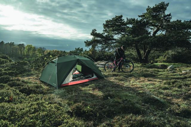 Trekking and bikepacking tents